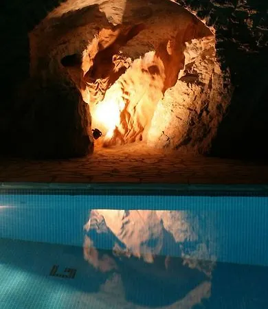 Kyriaki & Hotel