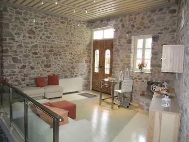 Kyriaki & Αμφίκλεια